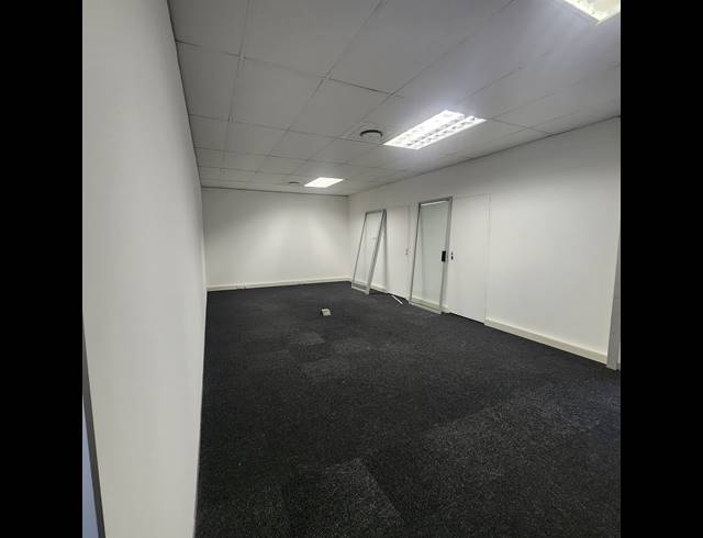 81M² OFFICE TO LET IN MORNINGSIDE